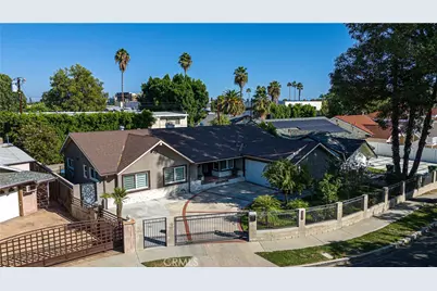 8340 Gladbeck, Northridge, CA 91324 - Photo 1