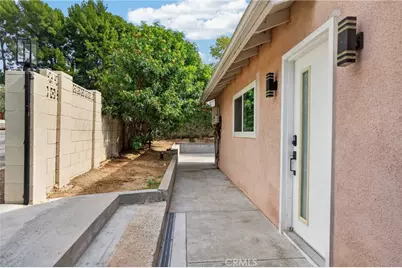 12418 Bradford, Granada Hills, CA 91344 - Photo 57