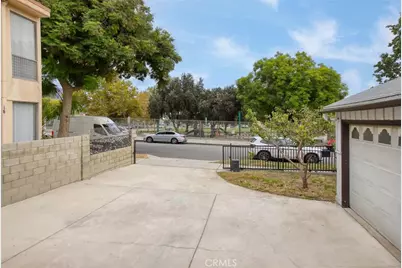 729 E Providencia, Burbank, CA 91501 - Photo 5