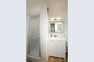 729 E Providencia, Burbank, CA 91501 - Photo 17
