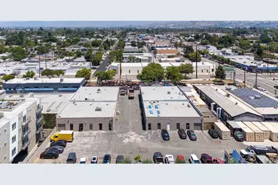 5337 Cahuenga Boulevard, North Hollywood, CA 91601 - Photo 1