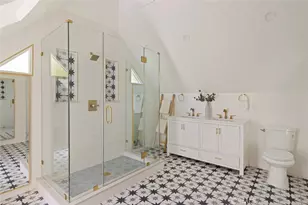 5850 Burwood Ave, Los Angeles, CA 90042 - Photo 27