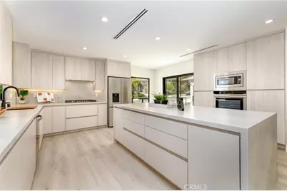 5843 Nevada, Woodland Hills, CA 91367 - Photo 11