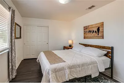 8523 Barberry Avenue, Yucca Valley, CA 92284 - Photo 7