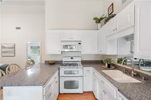 1002 Pomello, Claremont, CA 91711 - Photo 11