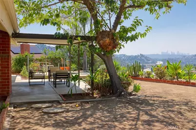 775 Ridge Drive, Glendale, CA 91206 - Photo 27