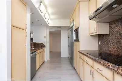 343 E Pioneer Drive #802, Glendale, CA 91203 - Photo 17
