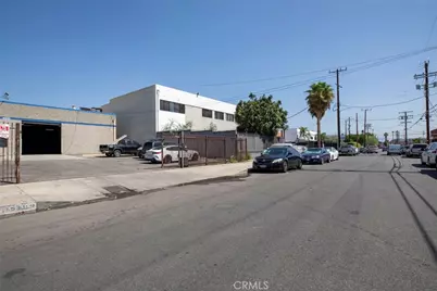 15933 Arminta, Van Nuys, CA 91406 - Photo 43
