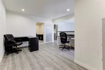 15933 Arminta, Van Nuys, CA 91406 - Photo 23