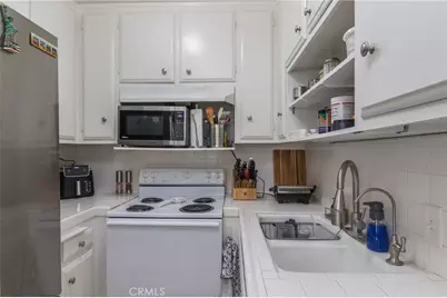 601 E Angeleno, Burbank, CA 91501 - Photo 17