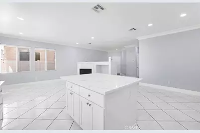 12445 Sonoma Drive, Pacoima, CA 91331 - Photo 15