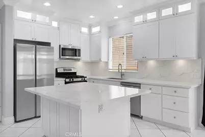 12445 Sonoma Drive, Pacoima, CA 91331 - Photo 13