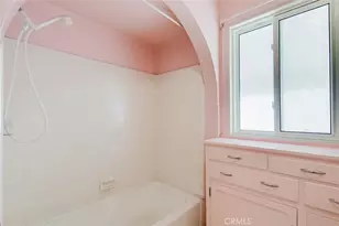 735 E Verdugo Ave, Burbank, CA 91501 - Photo 21