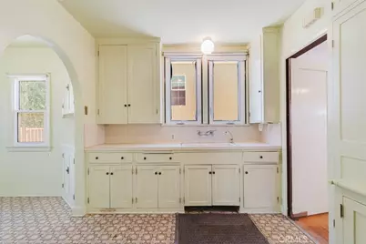 735 E Verdugo Avenue, Burbank, CA 91501 - Photo 15