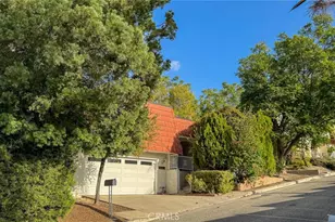22762 Avenue San Luis, Woodland Hills, CA 91364 - Photo 53