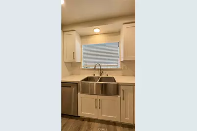 22762 Avenue San Luis, Woodland Hills, CA 91364 - Photo 73