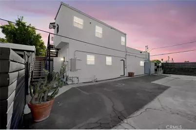 10446 Scoville, Sunland, CA 91040 - Photo 17