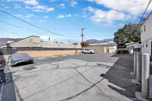 10446 Scoville, Sunland, CA 91040 - Photo 7