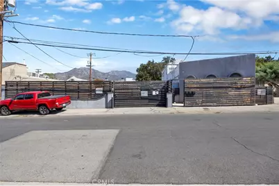 10446 Scoville, Sunland, CA 91040 - Photo 1