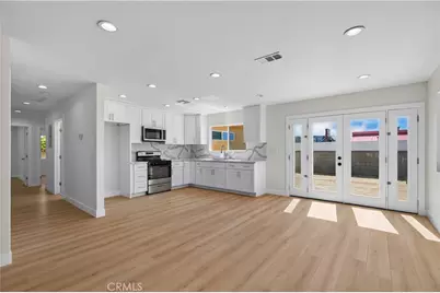 13712 Community, Panorama City, CA 91402 - Photo 55