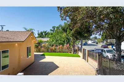 13712 Community, Panorama City, CA 91402 - Photo 9