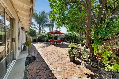 5711 Geyser Avenue, Tarzana, CA 91356 - Photo 33