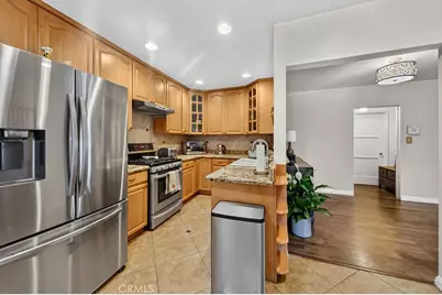 5711 Geyser Avenue, Tarzana, CA 91356 - Photo 17