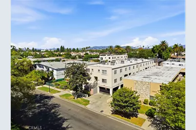 14839 Sylvan Street, Van Nuys, CA 91411 - Photo 25