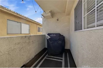 14839 Sylvan Street, Van Nuys, CA 91411 - Photo 19