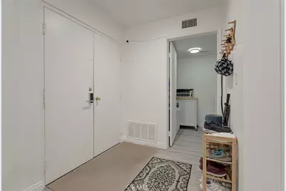 1037 N Vista, Los Angeles, CA 90046 - Photo 7