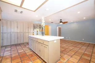 18119 Calvert St, Tarzana, CA 91335 - Photo 13
