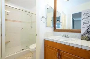 18119 Calvert St, Tarzana, CA 91335 - Photo 25