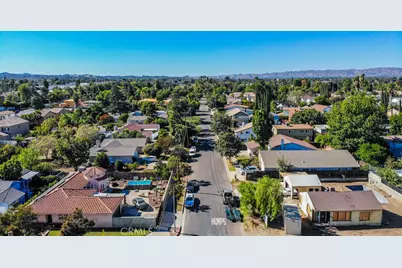 18119 Calvert Street, Tarzana, CA 91335 - Photo 35