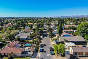 18119 Calvert St, Tarzana, CA 91335 - Photo 35