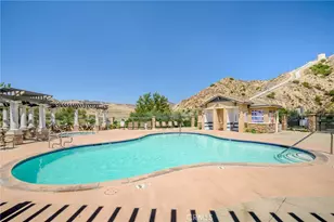 16739 Nicklaus Dr, Sylmar, CA 91342 - Photo 27
