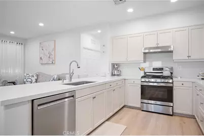 16739 Nicklaus Drive #25, Sylmar, CA 91342 - Photo 11