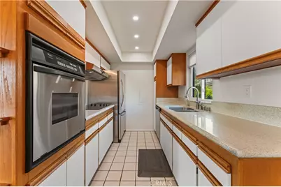 1351 N Crescent Heights #308, Los Angeles, CA 90046 - Photo 13