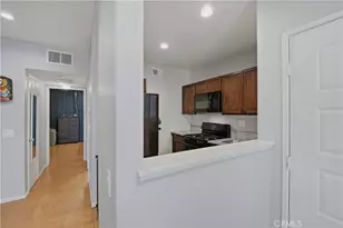 11150 Glenoaks, Pacoima, CA 91331 - Photo 9