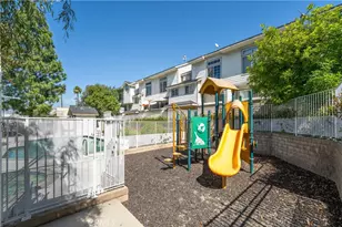 11150 Glenoaks, Pacoima, CA 91331 - Photo 21