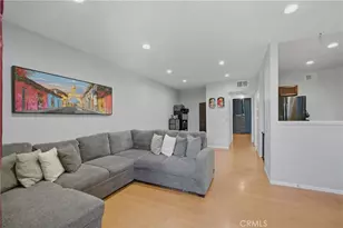 11150 Glenoaks, Pacoima, CA 91331 - Photo 7