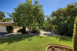 1914 Lyans Dr, La Canada Flintridge, CA 91011 - Photo 23