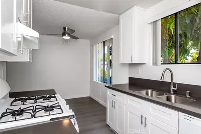 14807 Parthenia, Panorama City, CA 91402 - Photo 7