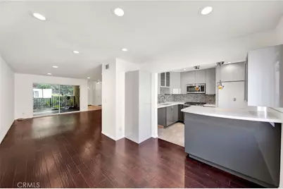 9745 Via Roma, Burbank, CA 91504 - Photo 5