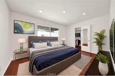 9745 Via Roma, Burbank, CA 91504 - Photo 15