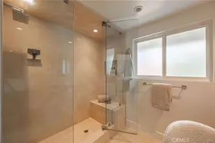 19281 Berclair Ln, Tarzana, CA 91356 - Photo 43
