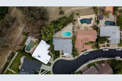 19281 Berclair Ln, Tarzana, CA 91356 - Photo 49