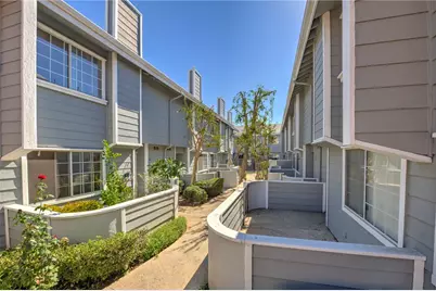 14425 Foothill #24, Sylmar, CA 91342 - Photo 3