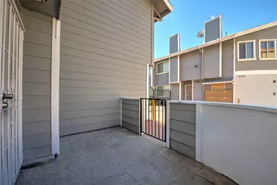 14425 Foothill #24, Sylmar, CA 91342 - Photo 7