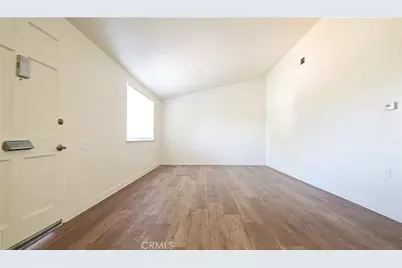 19364 Avenue Of The Oaks, Newhall, CA 91321 - Photo 5