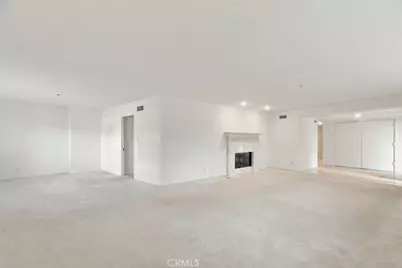 6058 Jumilla, Woodland Hills, CA 91367 - Photo 7